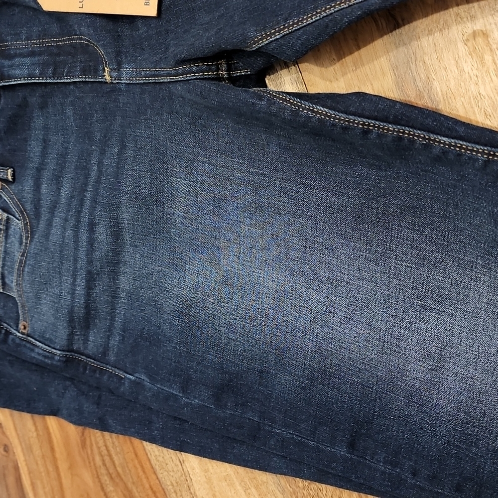 Lucky Brand Jeans - Picture 2 of 9
